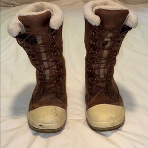 Keen Brown and Cream High-Top insulated Winter Boots with Plush Collar